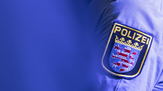 Rödermark: Falscher Polizist bringt Seniorin um Schmuck und Gold