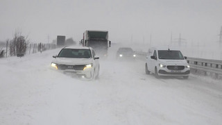 «Elli» bringt Schneechaos - Fernverkehr soll wieder laufen