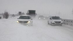 «Elli» bringt Schneechaos - Fernverkehr soll wieder laufen