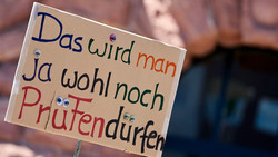 Wiesbaden und Eschwege: Hunderte demonstrieren gegen AfD