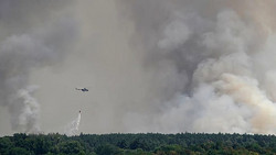 Gluthitze in Südeuropa: Flammen verschlingen weiter Hunderte Hektar