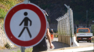 Felssturz an der Loreley Bundesstraße 42 einspurig befahrbar