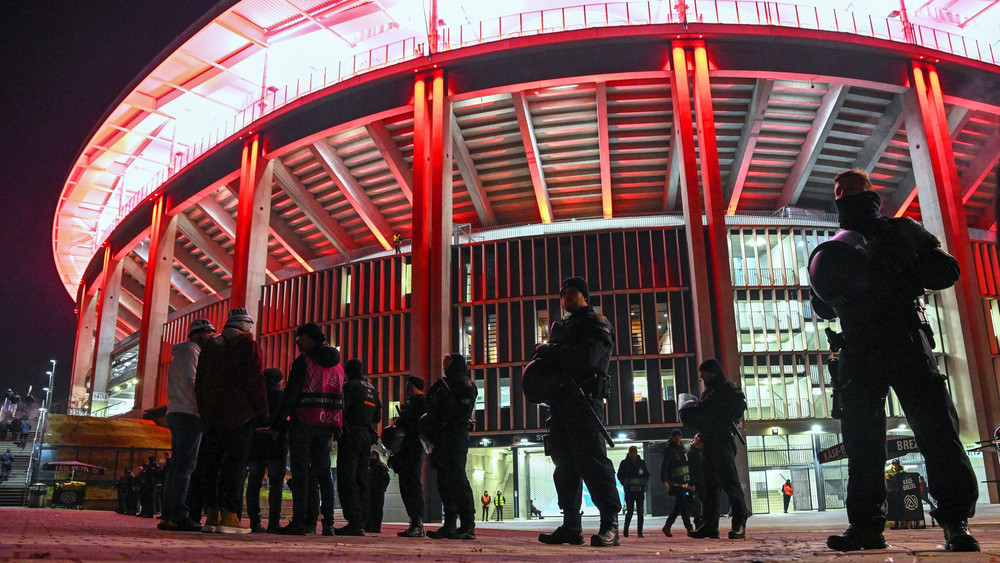 Polizei und Stadionallianzen