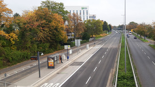 Nach Wasserrohrbruch: Berliner Straße in Wiesbaden wieder befahrbar