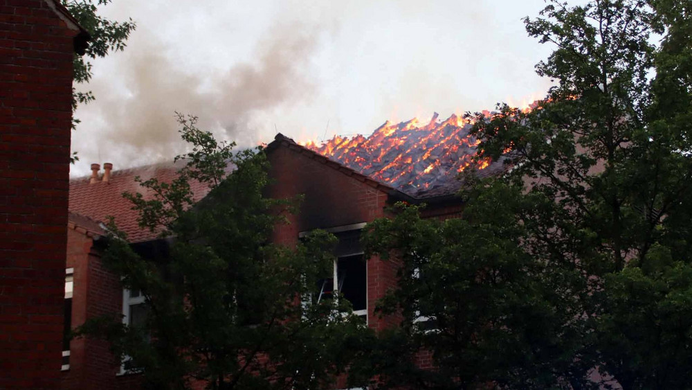 Dachstuhlbrand in Krankenhaus in Ludwigslust