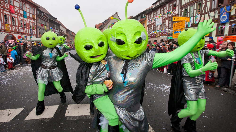 Partnerkostüme Fastnacht Fasching Karneval Alien Astronaut Alaaf Helau Faschingsumzug Kreativ Pappmaché