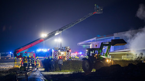Feuerwehr-Großeinsatz in Wolfskehlen: Hunderte Schweine tot