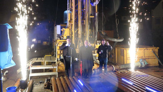Erfolg in Bad Orb: Bohrer stößt auf Solequelle