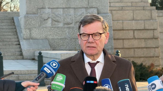 Wadephul: Kein Anhaltspunkt für US-Militäraktion in Grönland