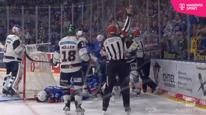 Harter Check gegen den Kopf! Berlins Wissmann kassiert Spieldauerstrafe nach nu 21 Sekunden Spielzeit