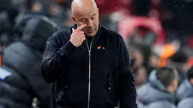 Liverpool beurlaubt Trainer Slot nach schwacher Saison