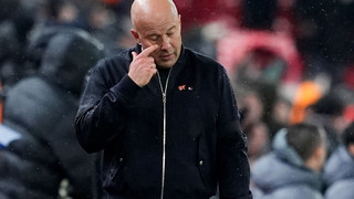 Liverpool beurlaubt Trainer Slot nach schwacher Saison