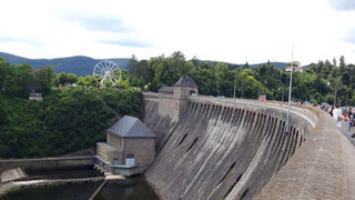 Neue Attraktion am Edersee: Riesenrad steht bis zum 11. August