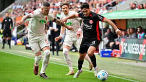Eintracht Frankfurt bleibt nach magerem 0:0 in Augsburg auf CL-Kurs