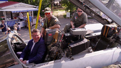 Boris Rhein besucht Bundeswehr und Blaulichtfamilie