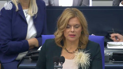 Bundestag beschließt Frühstartrente - So funktioniert es