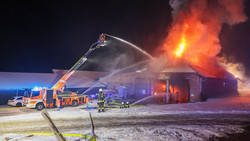 Scheunenbrand in Flieden - 27-Jähriger Feuerwehrmann stirbt