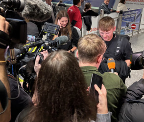 Nahost-Urlauber: Erstes Flugzeug in Frankfurt gelandet