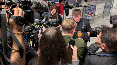 Nahost-Urlauber: Erstes Flugzeug in Frankfurt gelandet