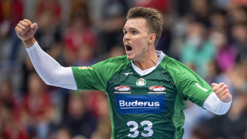 Handballspieler Emil Mellegard jubelt