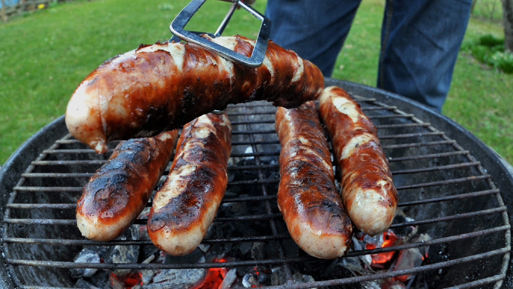 Weststadtcafe Darmstadt: Der Grill an den Bahngleisen