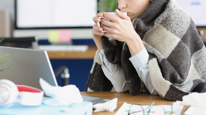 Arbeitnehmer-Umfrage: Mehr als jeder 2. meldet sich krank und ist fit
