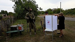 Russland organisiert vor Parlamentswahl Vorabstimmung in besetzten Gebieten der Ukraine