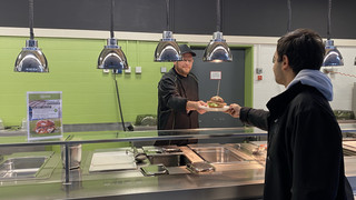 EM-Special in der Uni-Mensa: Regionale Spezialitäten der Spielstätten