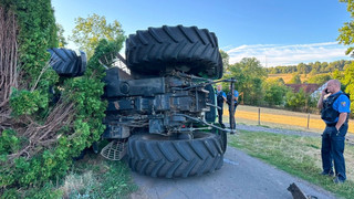Mann stirbt bei Traktor-Unfall in Ulrichstein