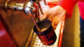 Glühweinkessel und Crepes-Platte aus Verkaufsstand in Bensheim geklaut