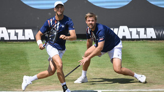 Wimbledon-Doppel: Frankfurter Pütz übersteht Runde eins