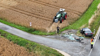 Traktor überschlägt sich bei Heidenheim - Zwei Kinder schwer verletzt