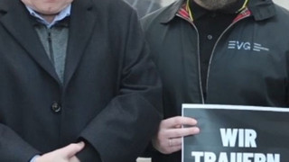 Schweigeminute für getöteten Zugbegleiter - EVG-Chef sieht «neue, schlimme Qualität»