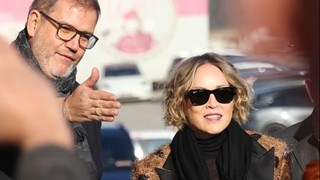 Vorm Opernball: Sharon Stone besucht den «Schaumrollenkönig»