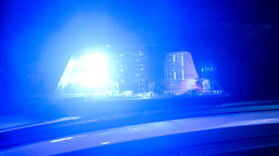 Frau in Frankfurt verletzt Partner und drei Polizisten