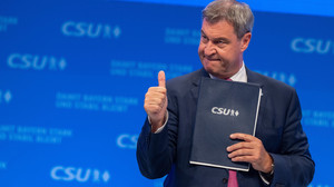 Vor Landtagswahl in Bayern: Söder mit 97% als CSU-Chef wiedergewählt