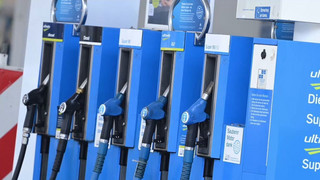 Steigende Spritpreise: Koalition lehnt Tankrabatt ab