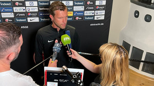 Eintracht Vorstand Krösche zu Transfers: "Kann schnell gehen"
