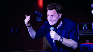 Sieben Comedians, acht Locations: Komische Nacht in Fulda