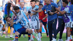 FIFA sperrt Argentiniens Paredes nach Prügelei im WM-Finale für zehn Spiele