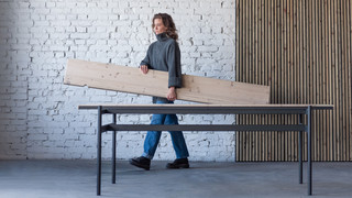 Südhessisches Unternehmen stellt Möbel aus alten Holzlatten her