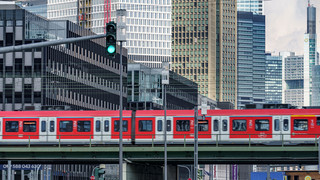 Pendler-Probleme in den Sommerferien: Frankfurt baut am Schienennetz