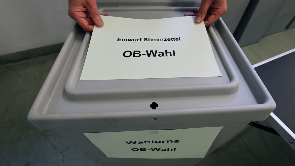 Eine Wahlurne zur Wahl eines Oberbürgermeisters
