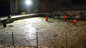 Große Sorge in Vöhl: Ist jemand durchs Eis gebrochen?
