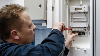 Handwerker im Haus: Zuschauen oder in Ruhe lassen?