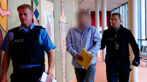 Brutal-perfide Spielotheken-Attacke: Ex-Freund (27) sticht Kindesmutter (23) ab