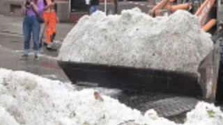 «50 Zentimeter Schnee im Sommer»: Hagelsturm trifft Reutlingen