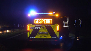 A31 bei Dorsten gesperrt: Aktivisten halten Castortransport auf