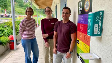 Marburg-Biedenkopf stellt UV-Index-Tafeln vor Freibädern auf