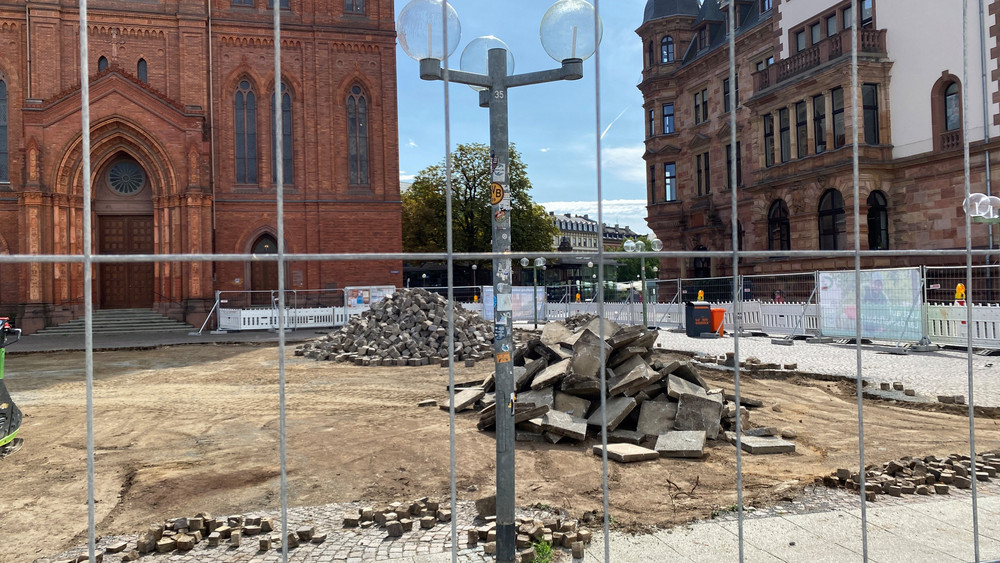 Baustelle: Vor der Marktkirche hat die Umgestaltung begonnen